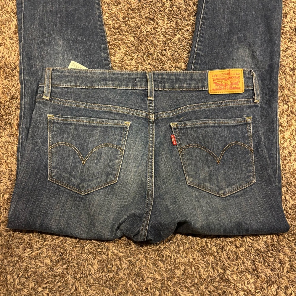 Levi's Women's 712 Slim Jeans